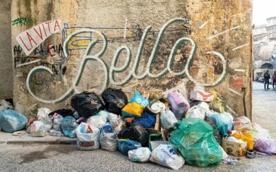 RICICLAGGIO DELLA PLASTICA: DUE AZIENDE NE AUMENTANO LA CAPACITÀ